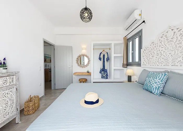 Parian Dream Naousa (Paros)